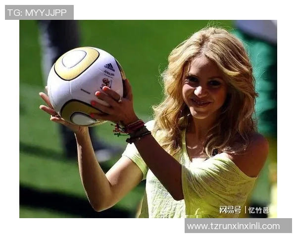 足球明星与美女的完美瞬间精彩照片大赏 足球明星与美女的完美瞬间精彩照片大赏